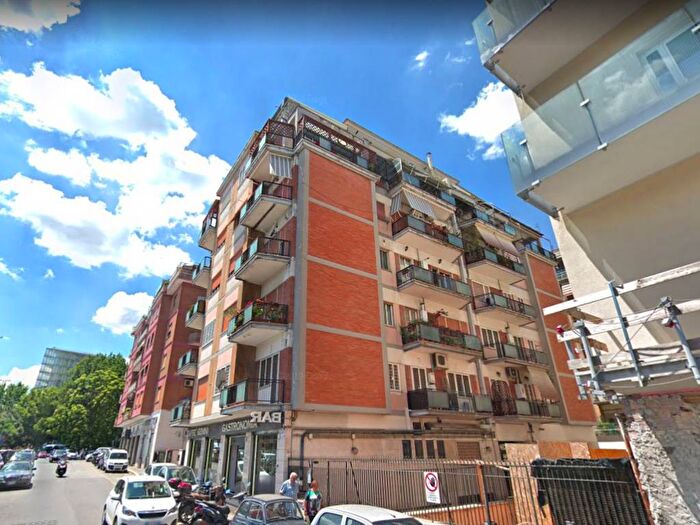 Casa bilocale in affitto in Via Guido Mazzoni, Bologna, Roma