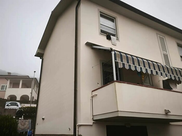 Casa quadrilocale in vendita in Rosignano Marittimo