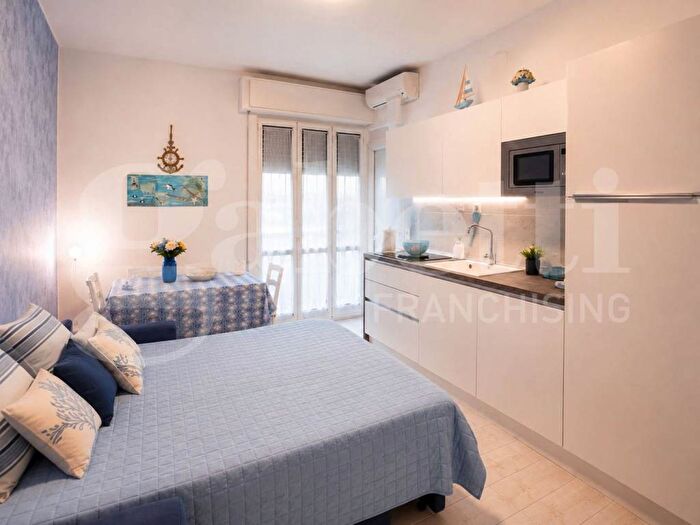 Appartamento monolocale in affitto in via Torino, Centro, Finale Ligure