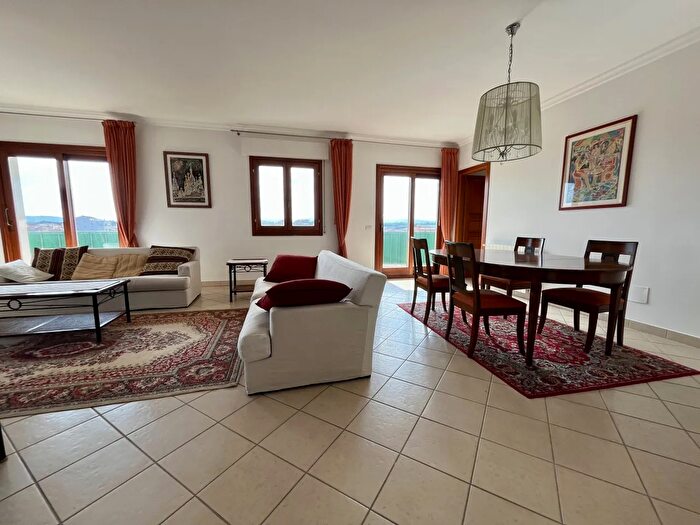 Appartamento quadrilocale in vendita in Via Monferrato, Olbia