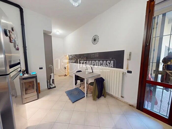 Appartamento bilocale in vendita in Via G Agnesi, Cesano Maderno