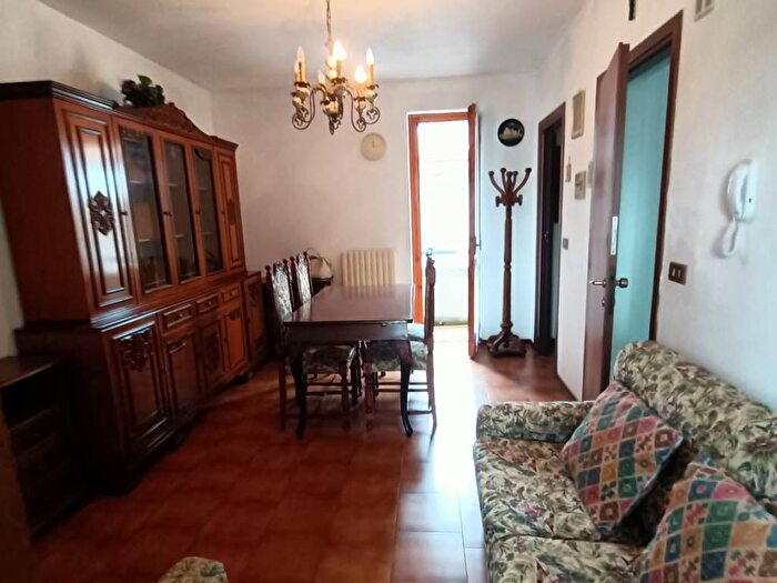 Appartamento trilocale in affitto in Via Giacomo Puccini, Centro, Pianello Val Tidone