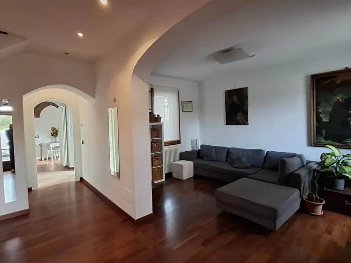 Casa quadrilocale in vendita in Via Baderna, Gossolengo