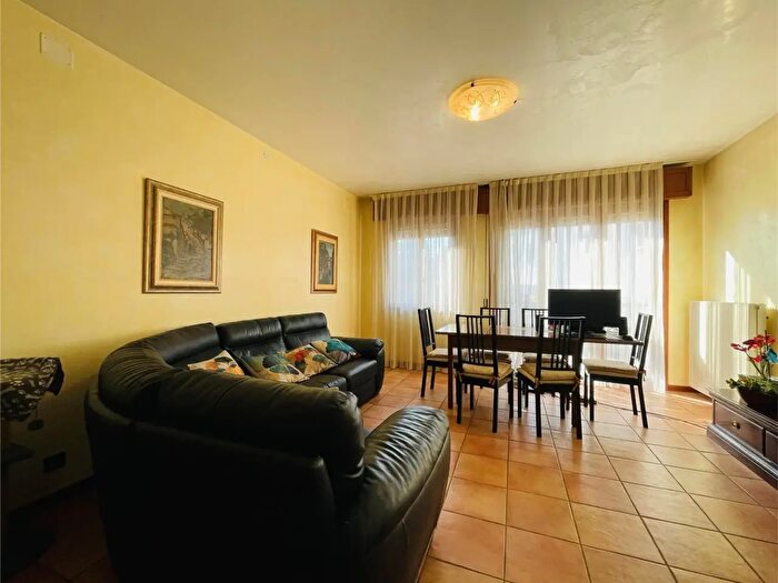 Appartamento quadrilocale in vendita in Sesto Al Reghena