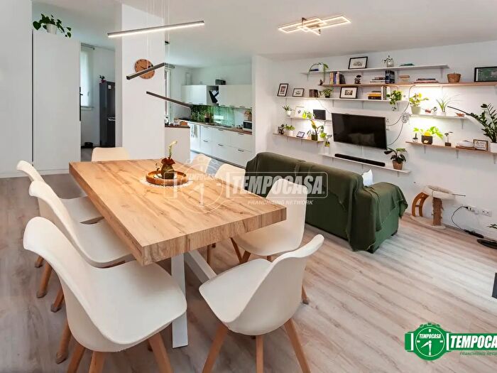 Appartamento quadrilocale in vendita in Via per Grumello, Bergamo