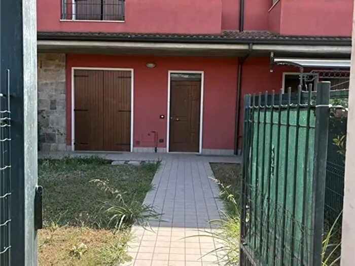 Appartamento bilocale in vendita in Via Feudo, Nogarole Rocca