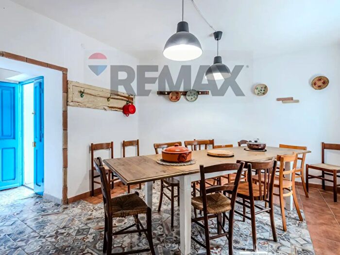 Casa trilocale in vendita in Via Umberto I Snc, Baressa