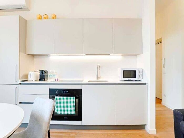 Appartamento bilocale in affitto in Via Giovanni Battista Piranesi, Porta Vittoria, Milano