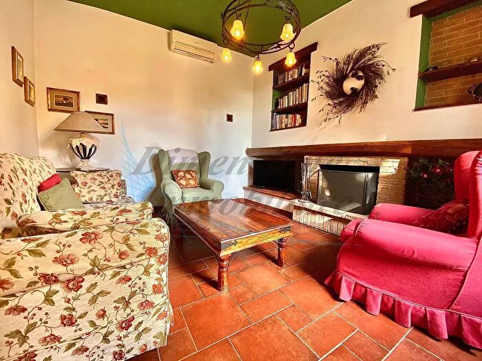 Casa quadrilocale in vendita in Via delle Capanne a, Rosignano Marittimo