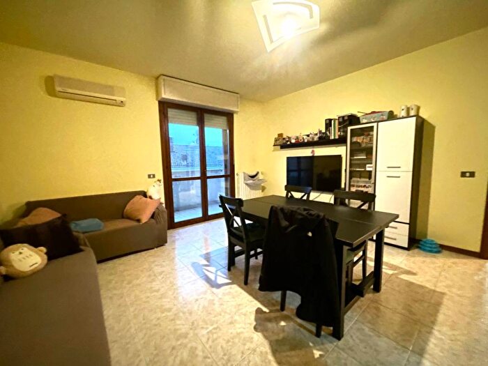 Appartamento trilocale in affitto in Centro, Medolla