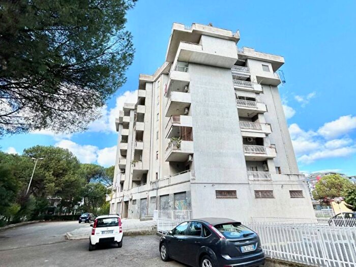 Appartamento quadrilocale in affitto in Via Salvador Allende, Roges, Rende