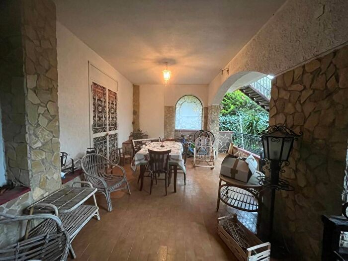 Casa quadrilocale in affitto in Viale Aiace, Partanna, Palermo