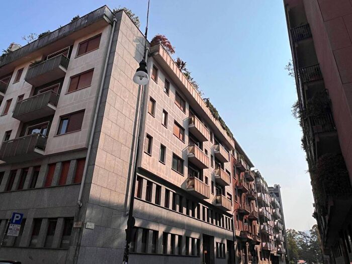Casa trilocale in affitto in Via San Pio V, San Salvario Baretti, Torino