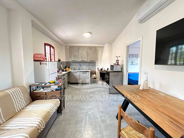 Casa quadrilocale in vendita in Alghero