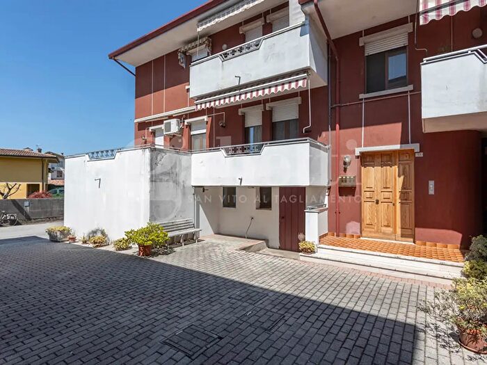 Appartamento quadrilocale in vendita in Via Oderzo, San Vito Al Tagliamento