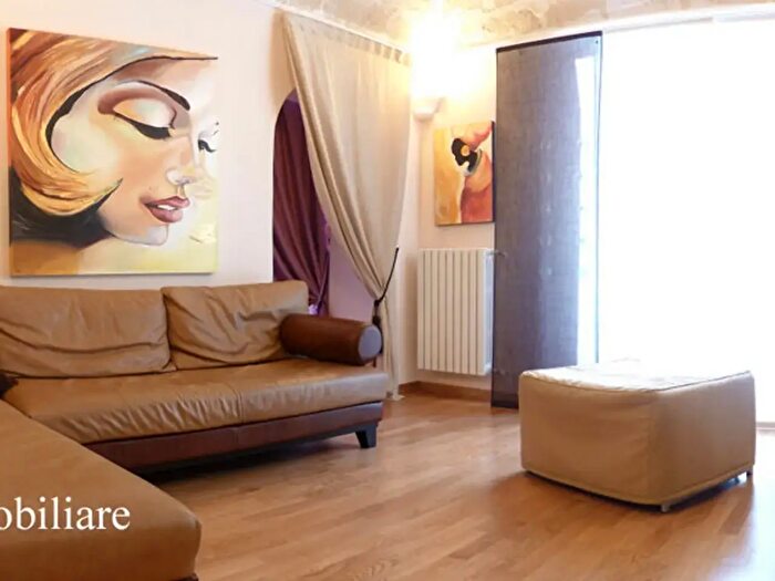 Appartamento quadrilocale in vendita in Via Anfiteatro, Taranto