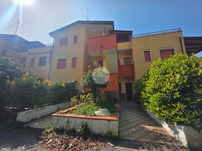 Appartamento trilocale in vendita in Via S Brancato, Tortora