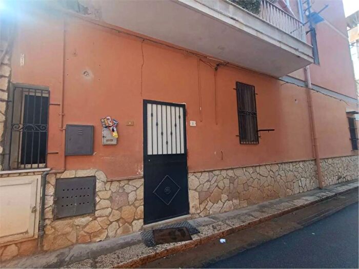 Appartamento trilocale in affitto in Via Marinuzzi, Villabate