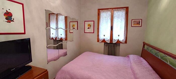 Appartamento bilocale in vendita in Ventasso