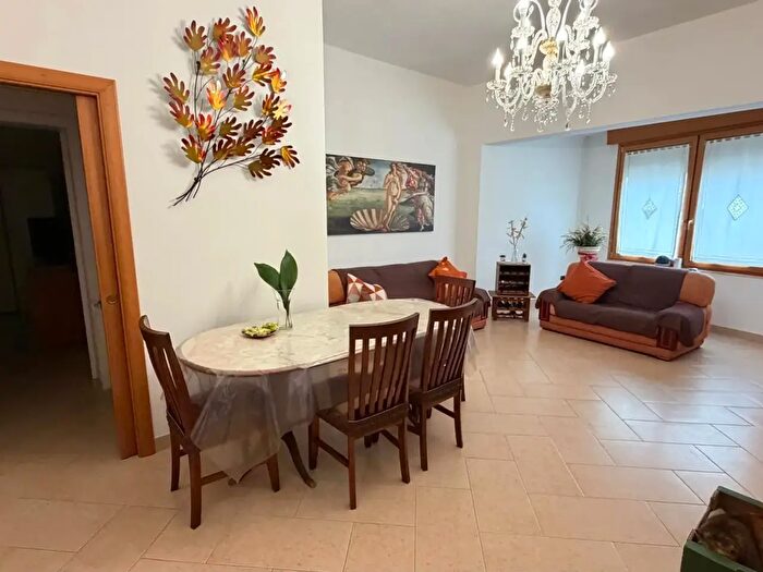 Casa trilocale in vendita in Via Cappuccini, Monopoli