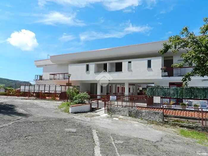 Appartamento bilocale in vendita in Via Isca, Centola