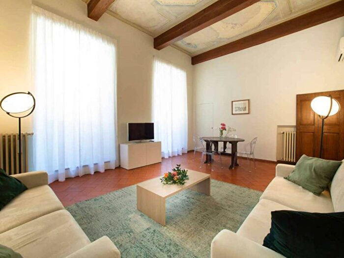 Appartamento trilocale in affitto in Borgo Santi Apostoli, Piazza della Repubblica, Firenze