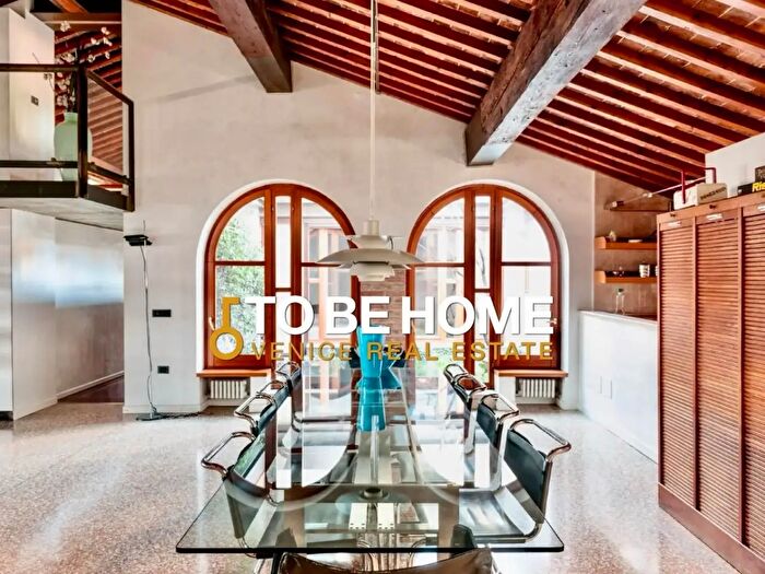 Appartamento con 10 locali in vendita in Vicenza