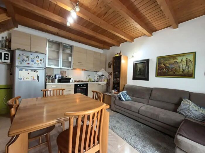 Casa bilocale in vendita in Via Motta, Villa Di Tirano