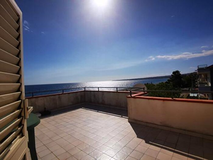 Appartamento trilocale in affitto in Mascali