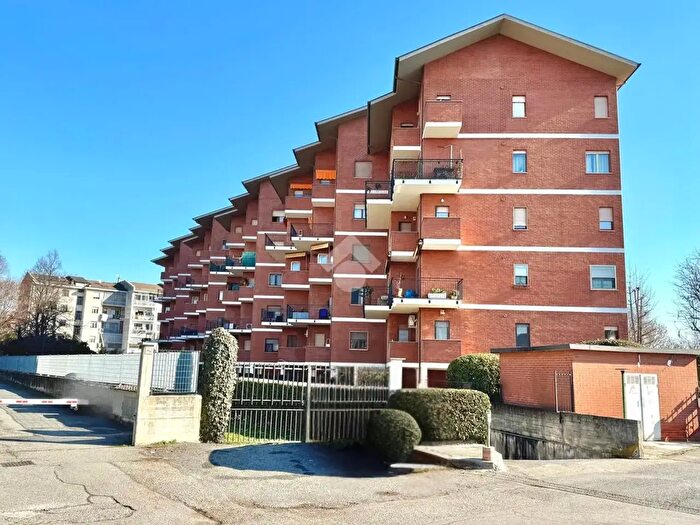 Appartamento trilocale in vendita in Via Genova, Volpiano