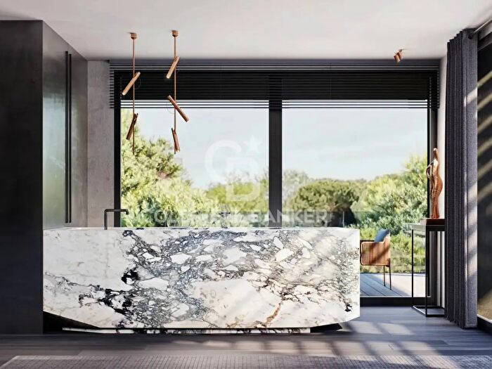 Appartamento con 5 locali in vendita in Viale Virgilio, Riccione