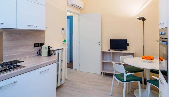 Appartamento trilocale in affitto in Via Grosseto, Bovisa, Milano