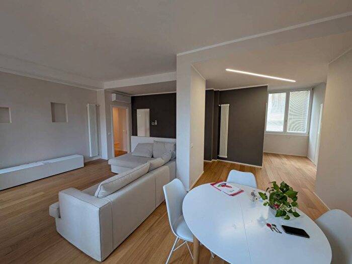 Appartamento con 5 locali in affitto in Via Cortevecchia, Centro Storico, Ferrara