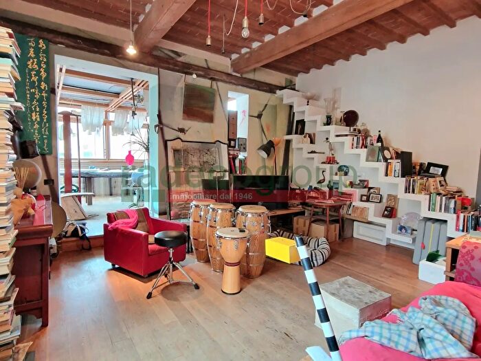 Appartamento con 5 locali in vendita in Via Corsica, Livorno