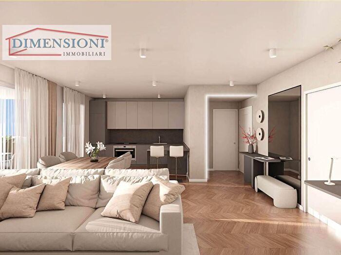 Appartamento quadrilocale in vendita in Viale delle Terme, Abano Terme