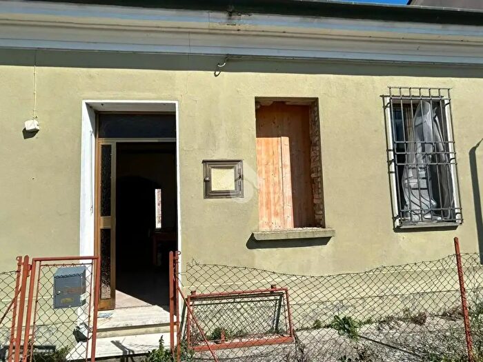 Casa trilocale in vendita in Via E Setti Carraro, Ravenna