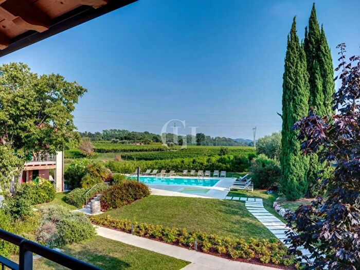 Appartamento trilocale in vendita in Bardolino