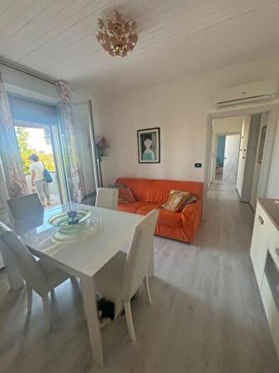 Appartamento trilocale in vendita in Via Andrea Mantegna, Comacchio