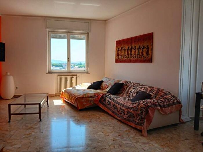 Appartamento trilocale in vendita in Via Genova g, Piacenza