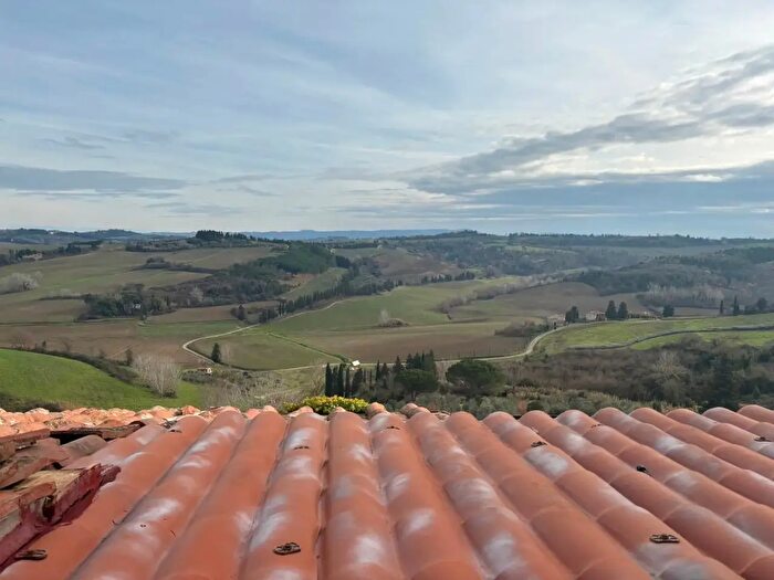 Appartamento con 6 locali in vendita in Peccioli