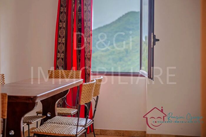 Appartamento trilocale in vendita in Frazione Vellego, Casanova Lerrone