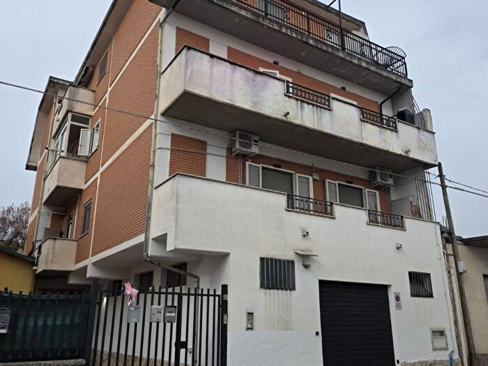 Appartamento quadrilocale in affitto in Via Solferino, Centro, Avezzano