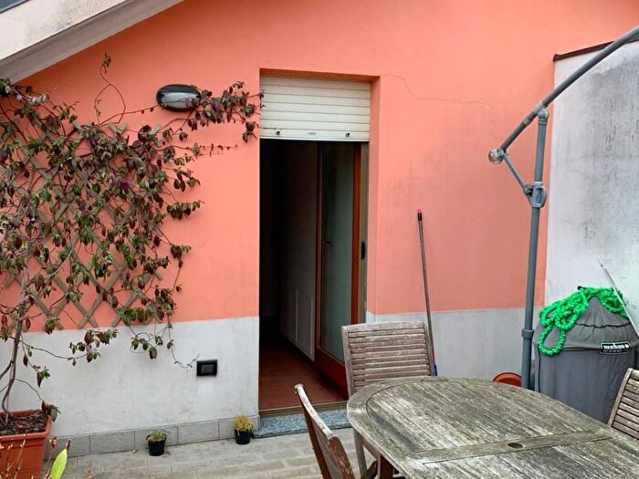 Appartamento trilocale in affitto in Piazza Vittime del Terrorismo, Centro, Oleggio