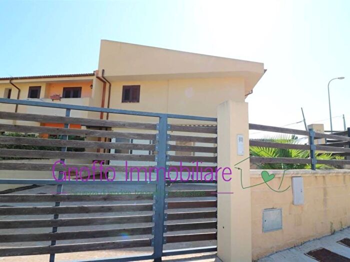 Casa trilocale in affitto in Via dei Marmi, SantAndrea Bonagia, Valderice