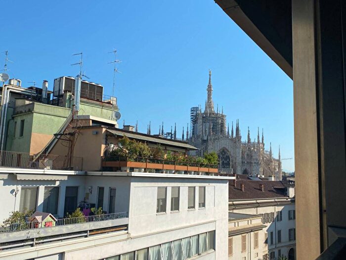 Appartamento bilocale in affitto in Via Paolo da Cannobio, Duomo, Milano