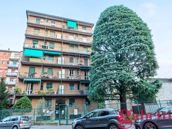 Appartamento bilocale in vendita in Via Sangro, Milano