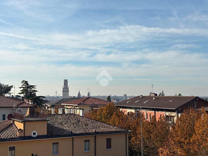 Appartamento quadrilocale in vendita in Verona