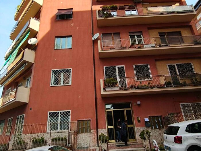 Appartamento trilocale in affitto in Via Emilio Repossi, Pietralata, Roma