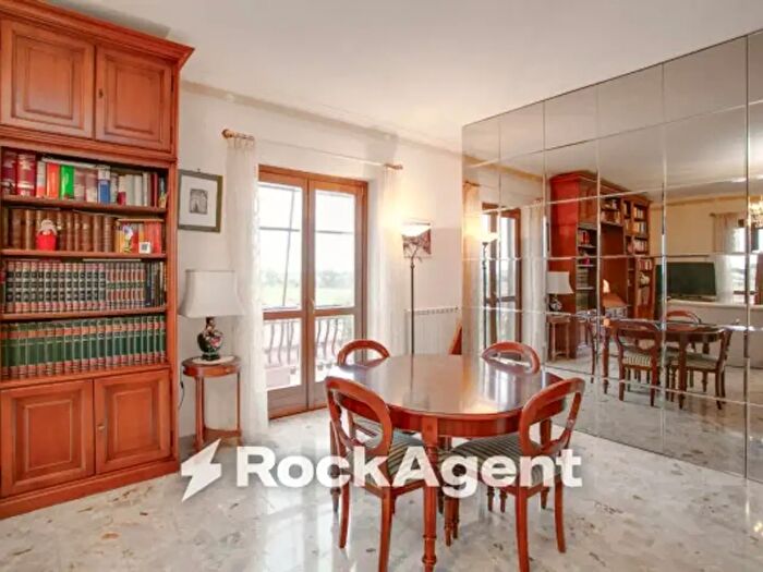 Appartamento quadrilocale in vendita in Roma