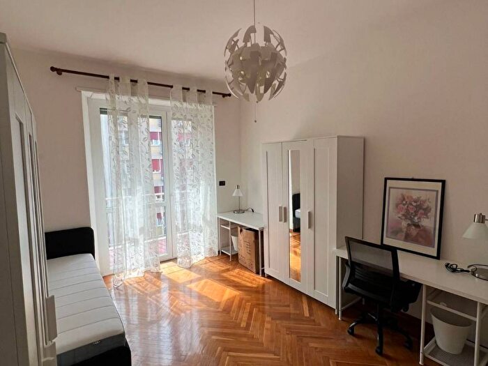 Appartamento trilocale in affitto in Via Rodolfo Renier, San Paolo, Torino